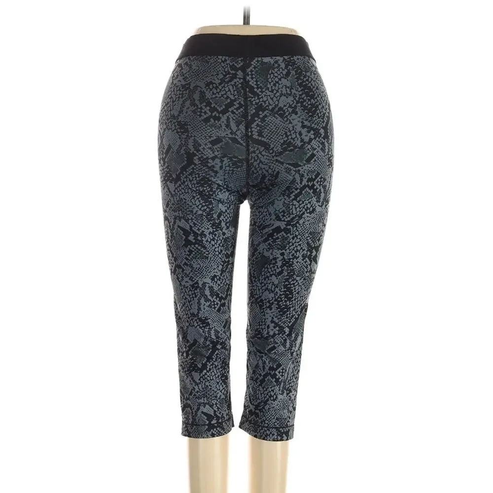 Nike Printed Cropped Leggings Size Medium